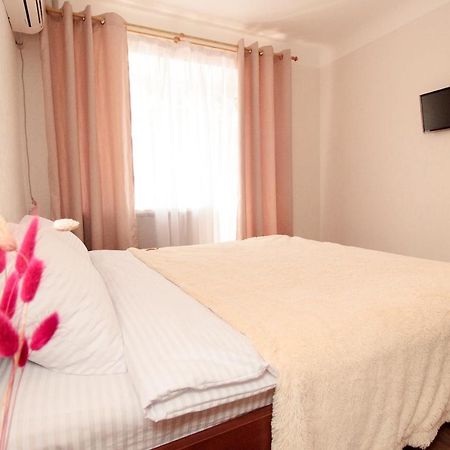 Apartment On Sobornyi Avenue 61 Oleksandriia Extérieur photo
